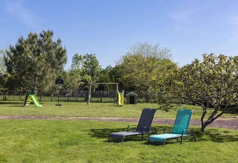 تختخواب و صبحانه La Metairie Du Vauhariot   Chambre Ou Lodge   Piscine Chauffée   Vue Mer Et Mont Saint Michel   Gr34