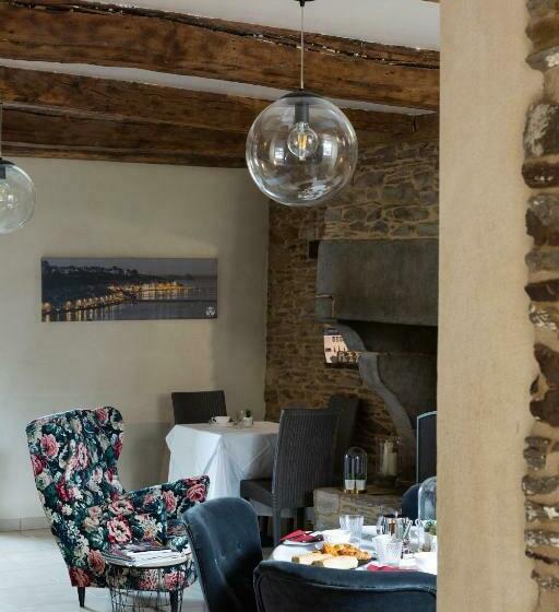 ベッドアンドブレックファースト La Metairie Du Vauhariot   Chambre Ou Lodge   Piscine Chauffée   Vue Mer Et Mont Saint Michel   Gr34