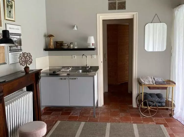 تختخواب و صبحانه Villa Tourelle