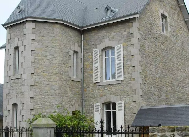 تختخواب و صبحانه Villa Tourelle