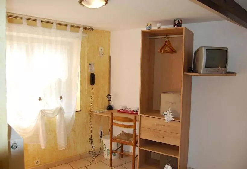 Hotelli Auberge Du Bord Des Eaux Demi Pension Assurée Sur Réservation