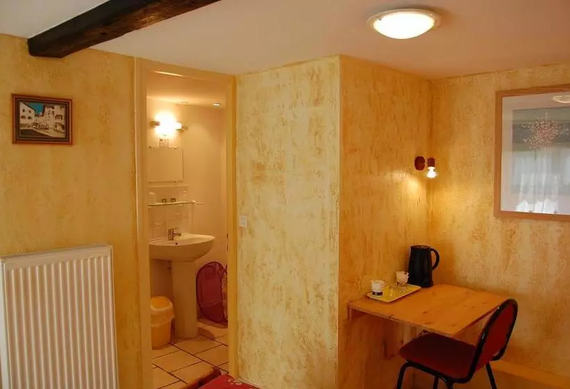 Hotelli Auberge Du Bord Des Eaux Demi Pension Assurée Sur Réservation