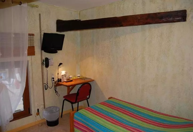 Hotelli Auberge Du Bord Des Eaux Demi Pension Assurée Sur Réservation