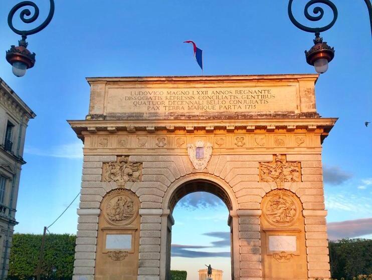 هتل Coliseeverdun Centre Gare Saintroch