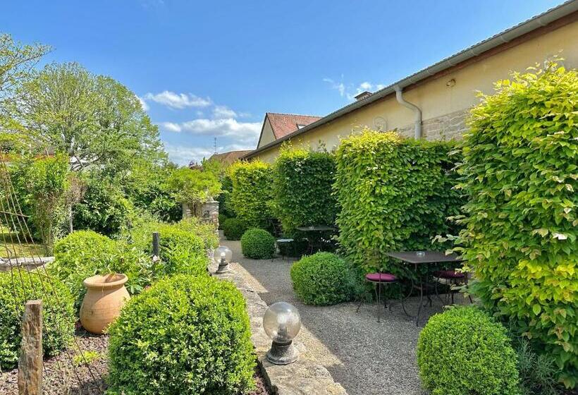 Hostellerie De Bretonnière   Groupe Logis Hotels