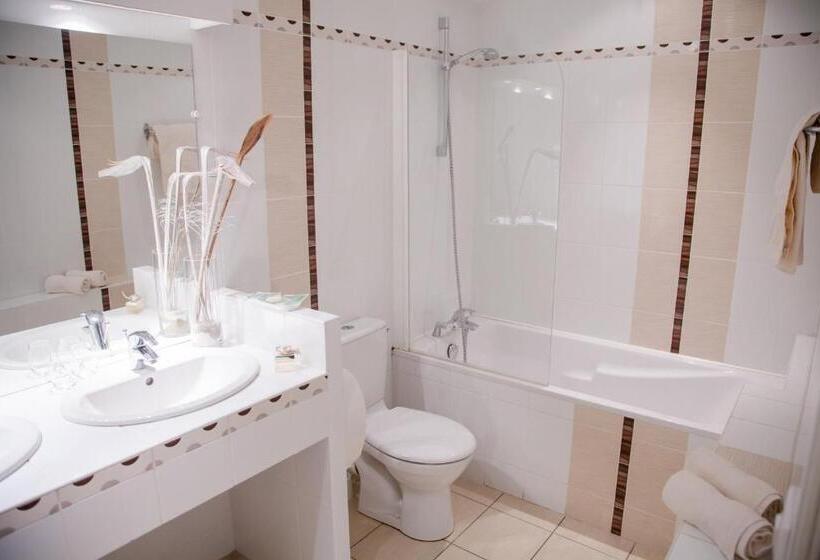 Hostellerie De Bretonnière   Groupe Logis Hotels