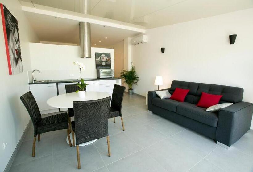 Le Grand Large Bord De Mer Hotel & Appartements