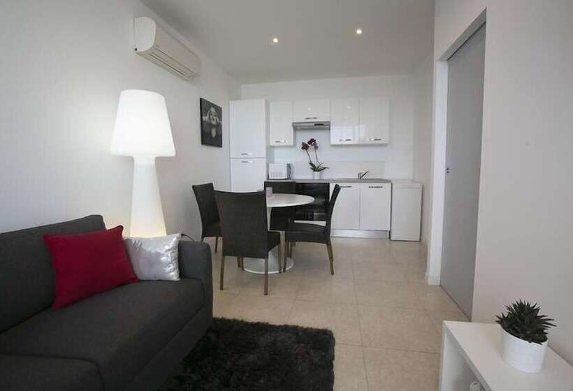 Le Grand Large Bord De Mer Hotel & Appartements