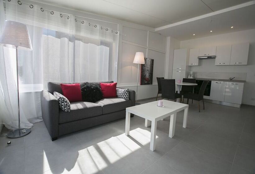 Le Grand Large Bord De Mer Hotel & Appartements