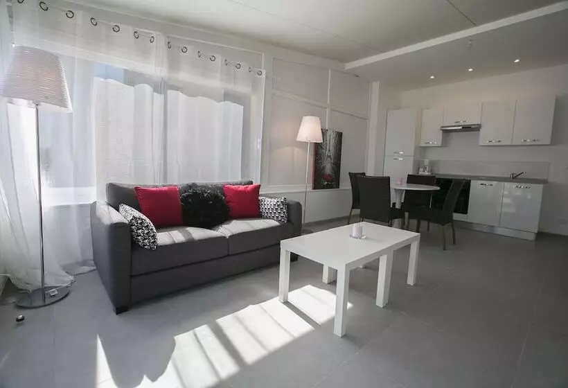 Le Grand Large Bord De Mer Hotel & Appartements
