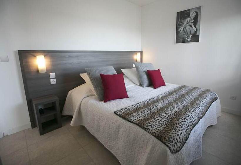 Le Grand Large Bord De Mer Hotel & Appartements