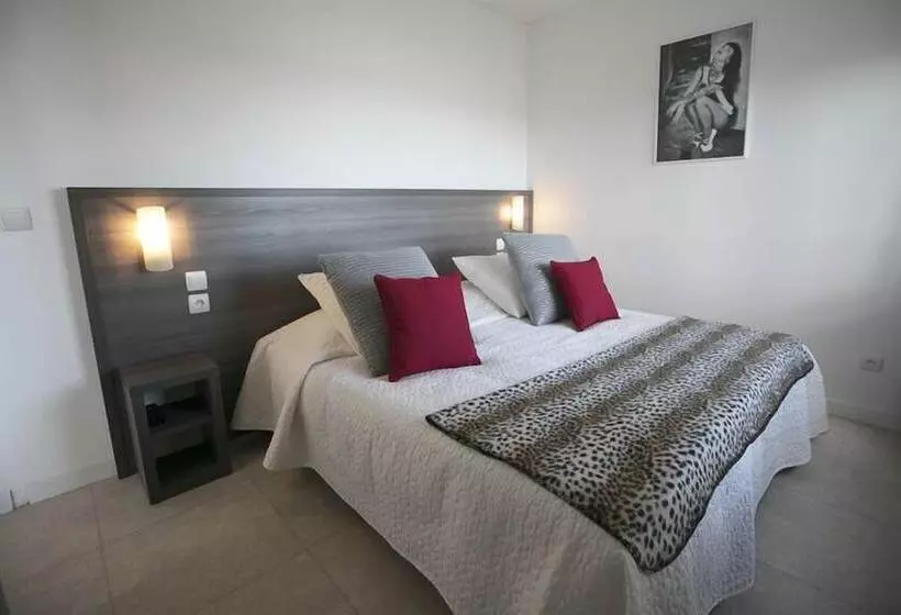 Le Grand Large Bord De Mer Hotel & Appartements