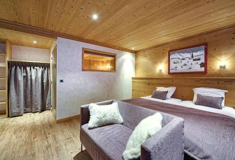 هتل Hôtel Chalet Les Ecureuils Restaurant, Sauna & Spa Garage