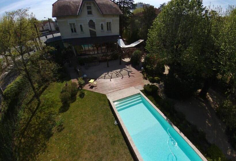 ホテル Hôtel De Charme L'orée Du Parc