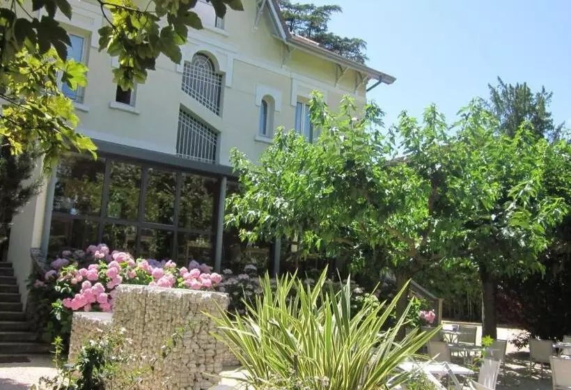 Hotelli Hôtel De Charme L'orée Du Parc