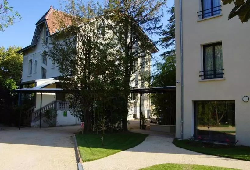Hotelli Hôtel De Charme L'orée Du Parc