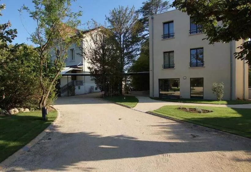 Hotelli Hôtel De Charme L'orée Du Parc