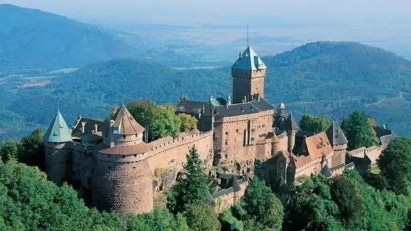 ホテル Hôtel Du Haut Koenigsbourg  Entre Vignes Et Château