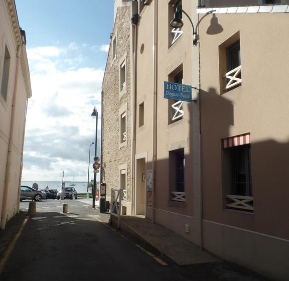 בית מלון כפרי Hôtel Duguaytrouin