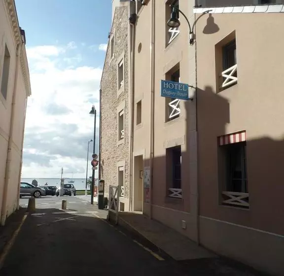 هتل Hôtel Duguaytrouin