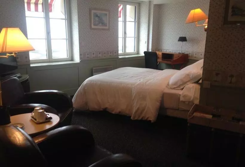 هتل Hôtel Duguaytrouin