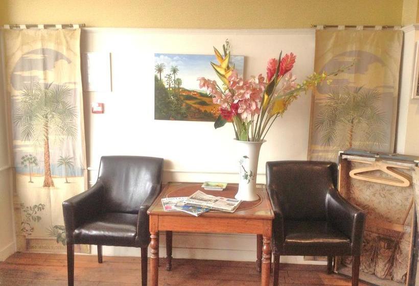 בית מלון כפרי Hôtel Duguaytrouin