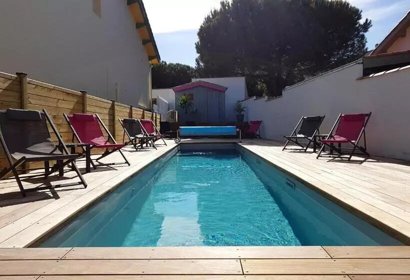 ホテル Hôtel Le Nautile