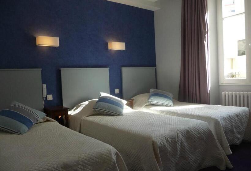 Отель Hôtel Le Saphir