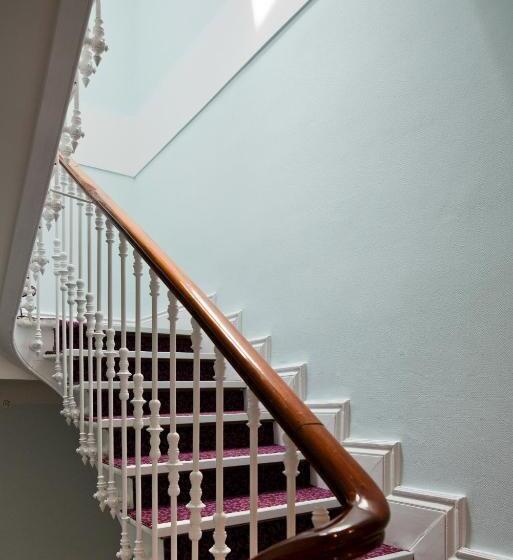 Отель Hôtel Le Saphir