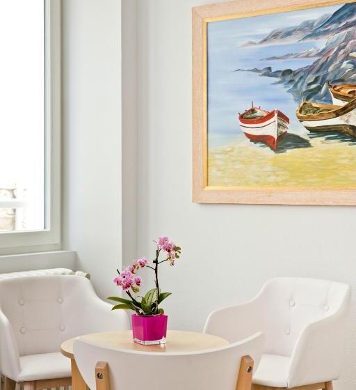 Отель Hôtel Le Saphir