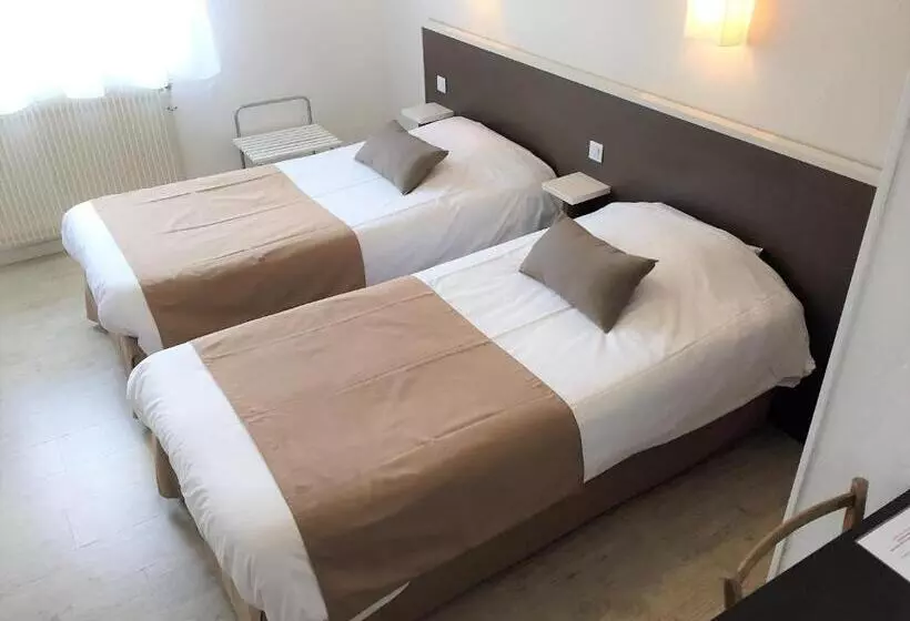 ホテル Auberge Les Mufliers   Hôtel Les Forges