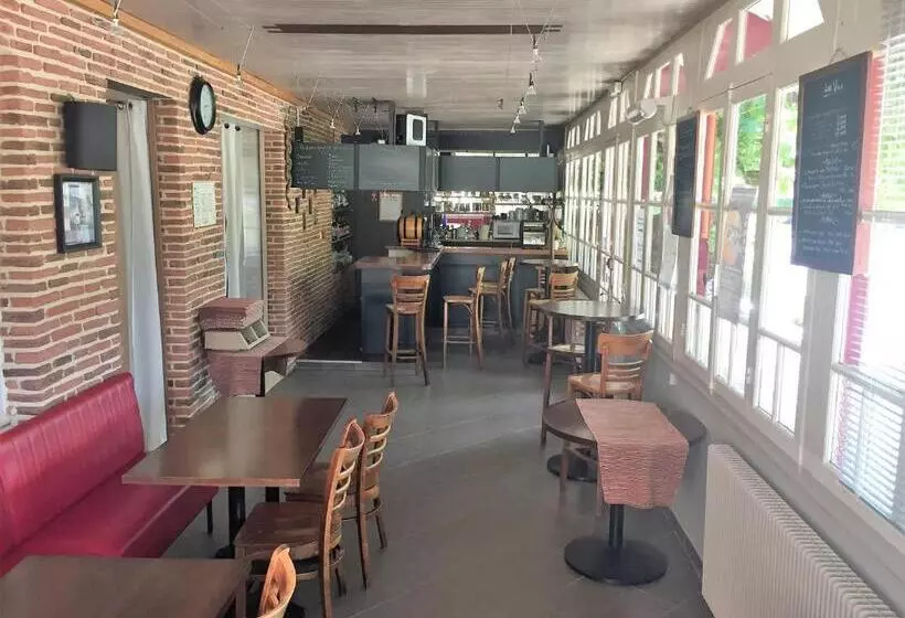 ホテル Auberge Les Mufliers   Hôtel Les Forges