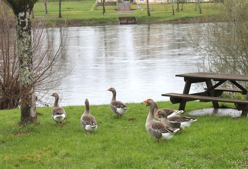 Отель Hôtel Restaurant Côté Rivage