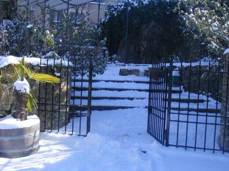 Отель Hôtel Restaurant Côté Rivage