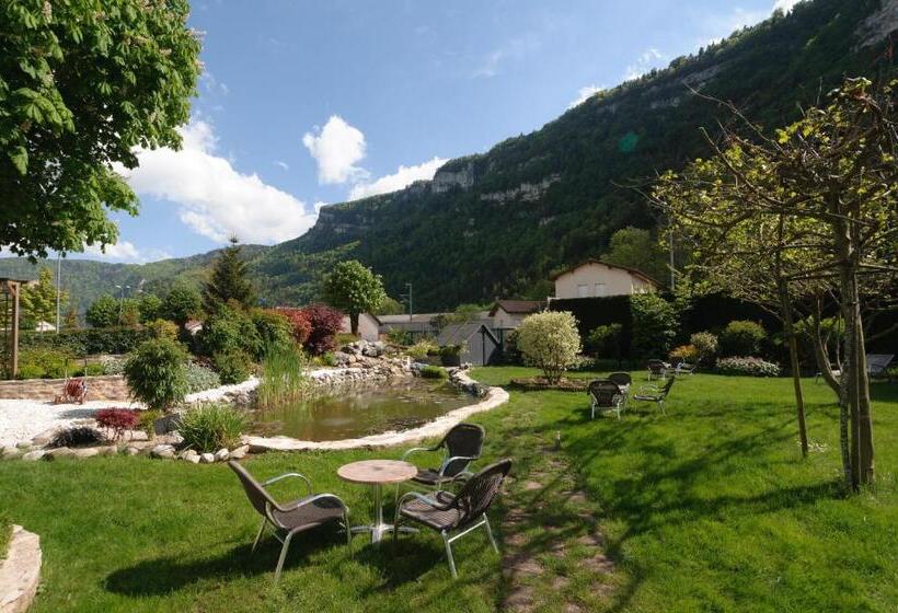 ホテル Hôtel Restaurant De L Embarcadère