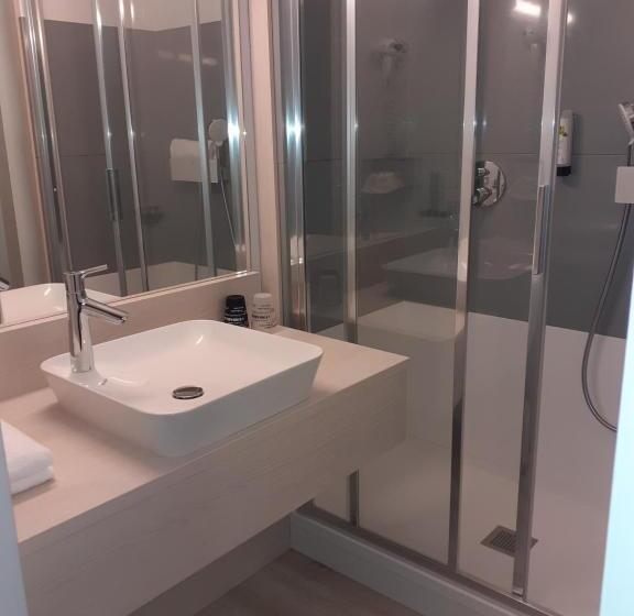 ホテル Hôtel Restaurant De L Embarcadère