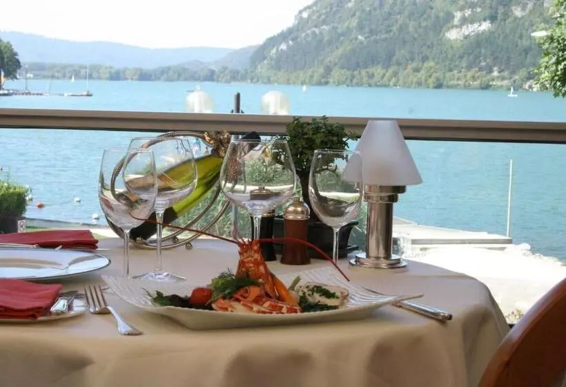 Hotelli Hôtel Restaurant De L Embarcadère