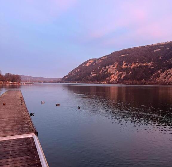 ホテル Hôtel Restaurant De L Embarcadère