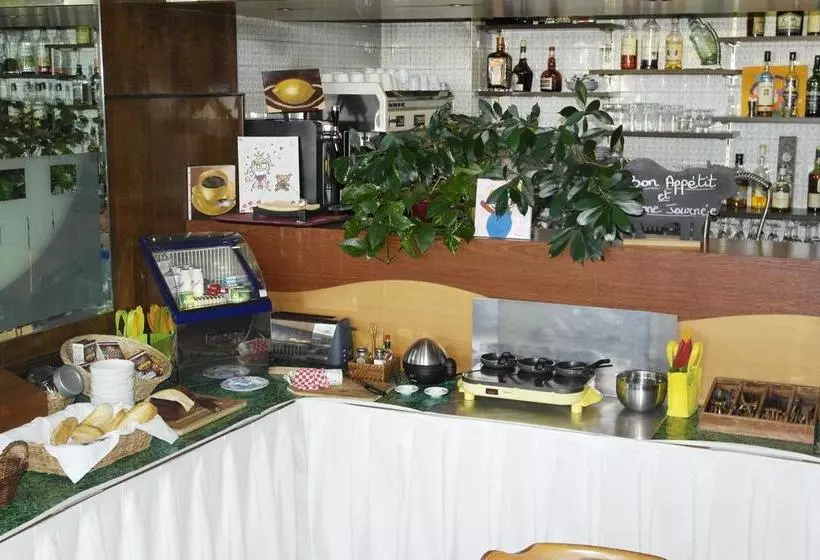 هتل Restaurant Des Lys