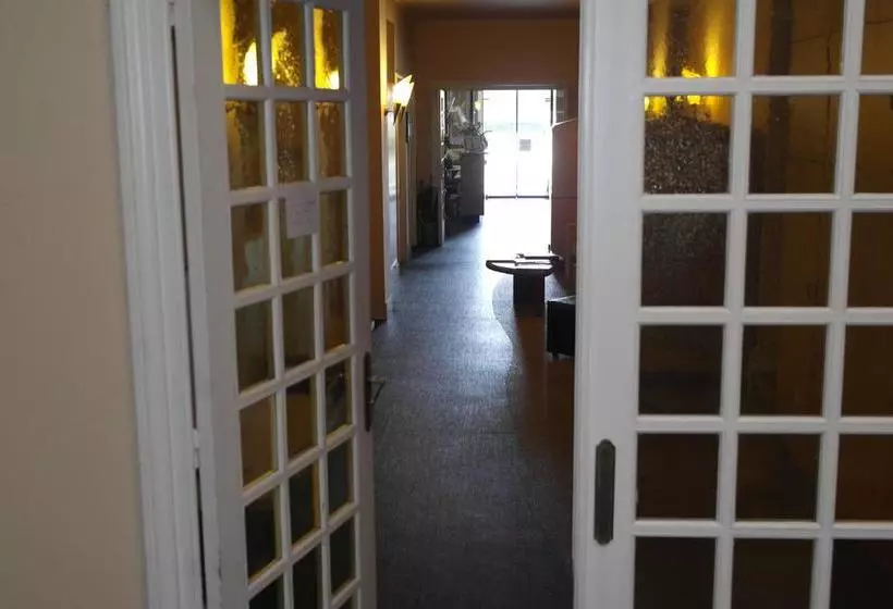 هتل Restaurant Des Lys
