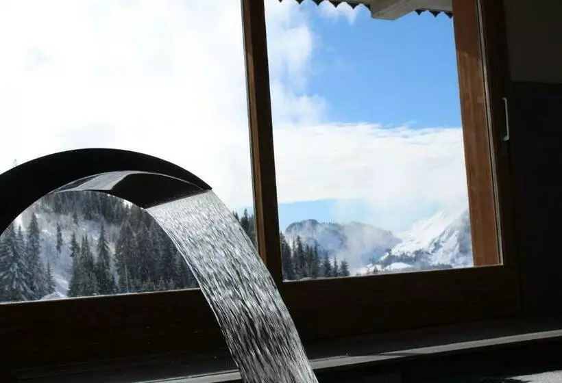 Hotelli Hôtel Restaurant Les Sapins Wellness & Gourmet