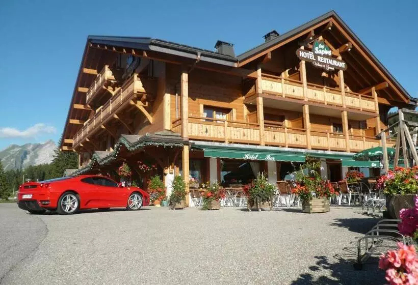 Hotelli Hôtel Restaurant Les Sapins Wellness & Gourmet