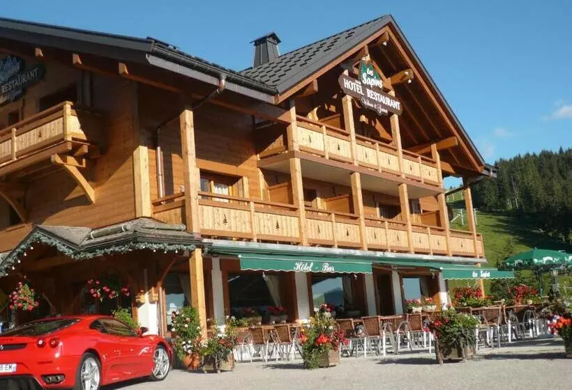 Hotelli Hôtel Restaurant Les Sapins Wellness & Gourmet
