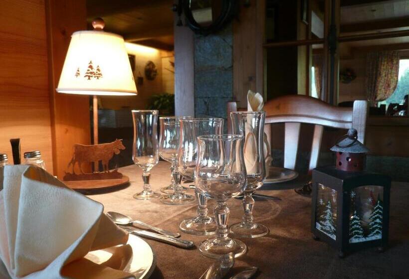 Отель Hôtel Restaurant Les Sapins Wellness & Gourmet