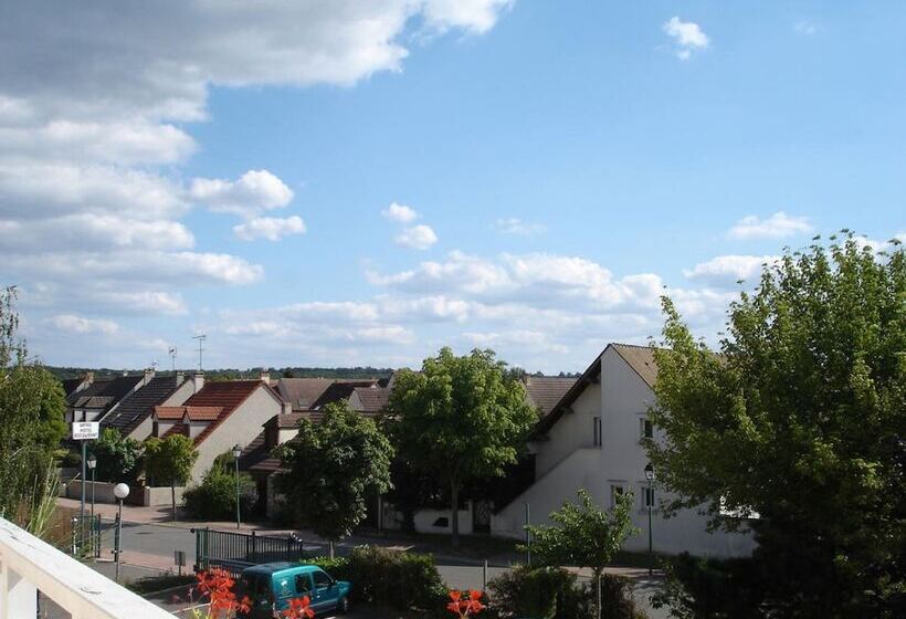 ホテル Kyriad Direct  Poissy   Acheres