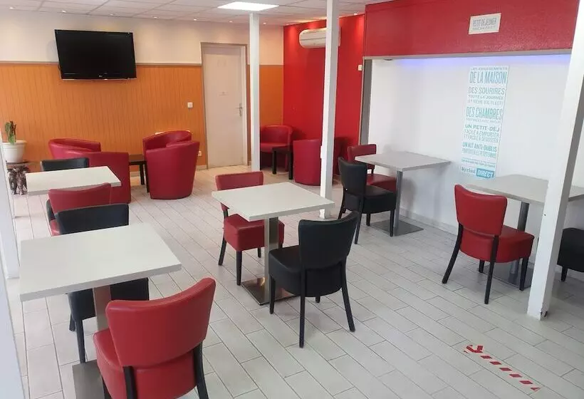 ホテル Kyriad Direct Poissy Acheres