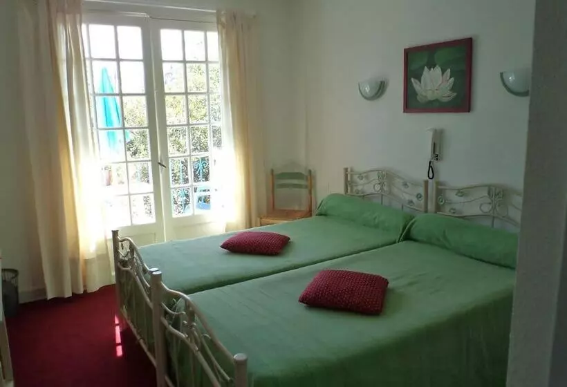 Hotelli L Oustal