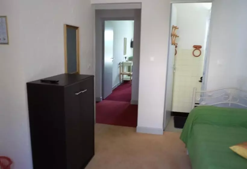 Hotelli L Oustal