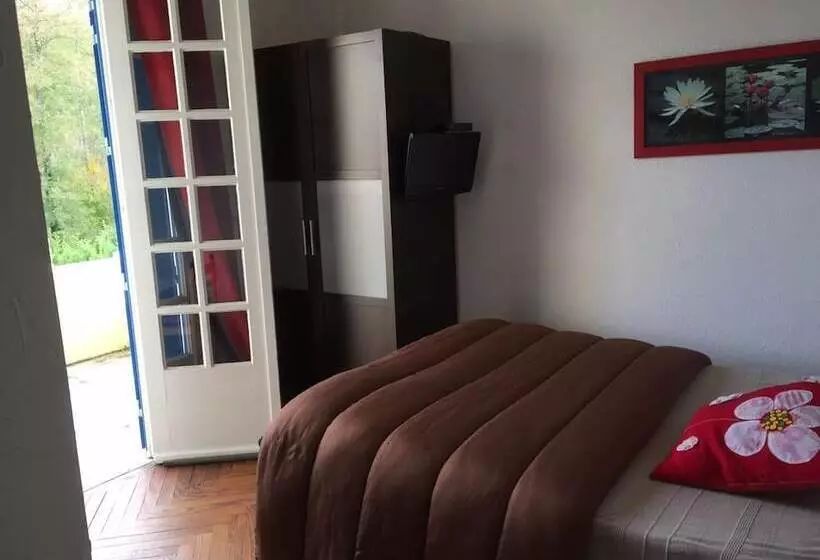 Hotelli L Oustal