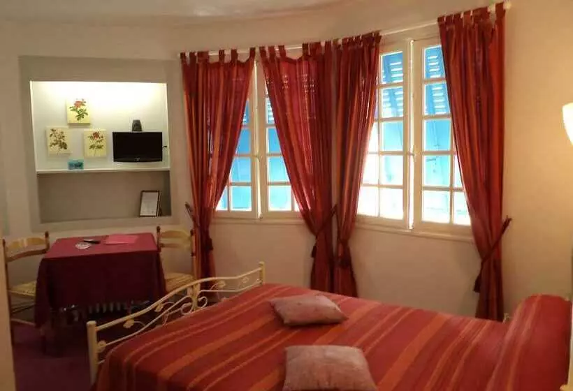 Hotelli L Oustal